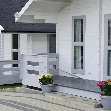 Komodor - Ozonowane אכסניה